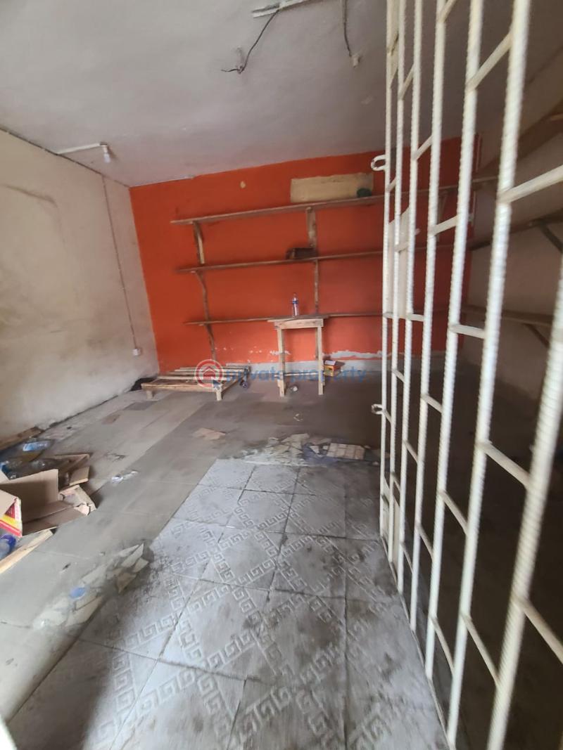 Shop For Rent Morocco Road Fadeyi Shomolu Lagos - 1