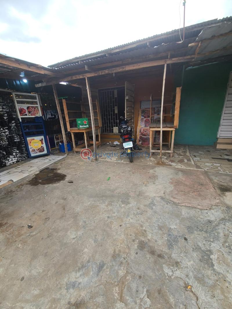 Shop For Rent Morocco Road Fadeyi Shomolu Lagos - 0