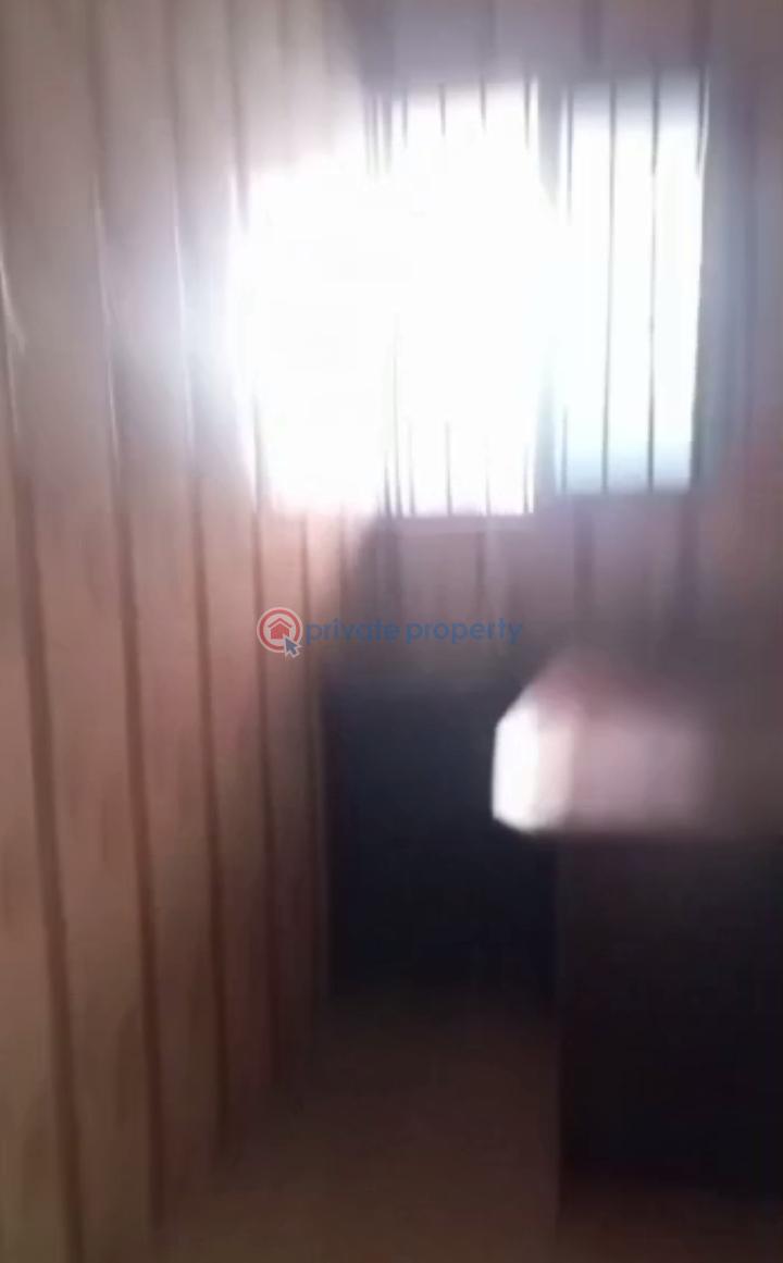 1 bedroom Self Contain For Rent Off Aborishade Lawanson Surulere Lagos - 8
