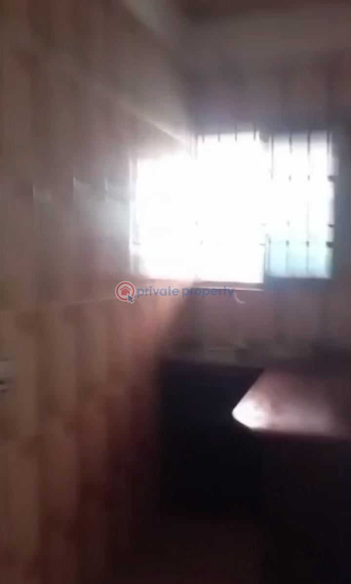 1 bedroom Self Contain For Rent Off Aborishade Lawanson Surulere Lagos - 9