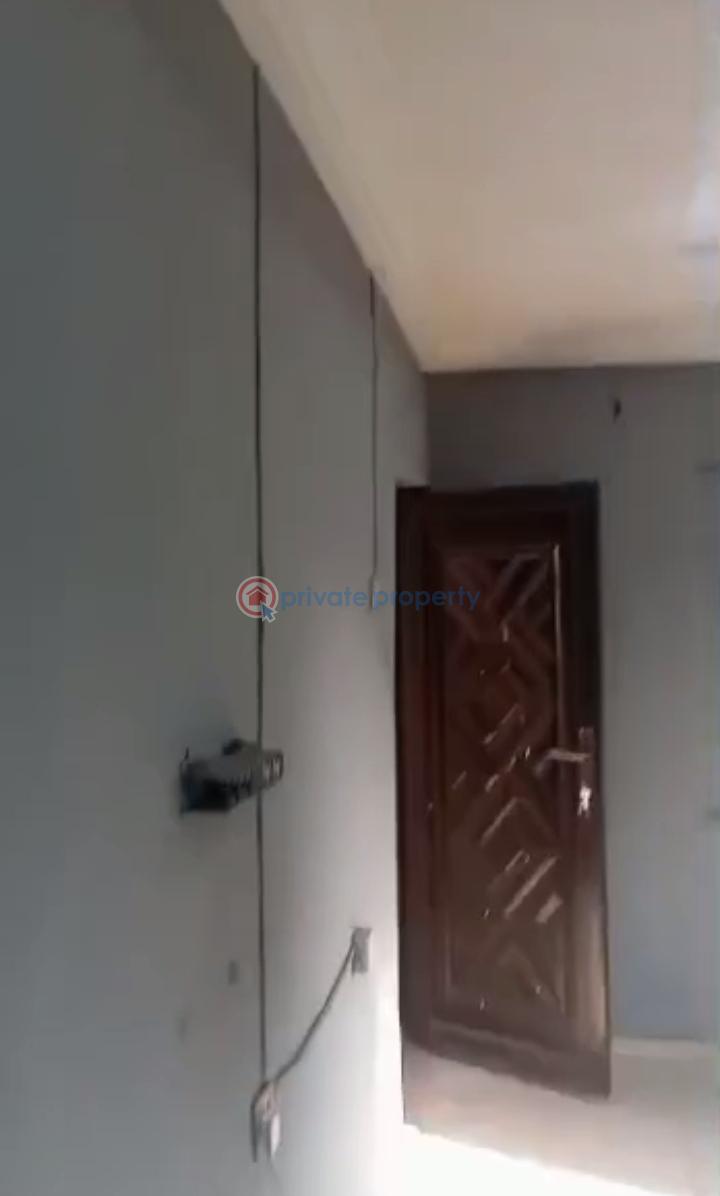 1 bedroom Self Contain For Rent Off Aborishade Lawanson Surulere Lagos - 1