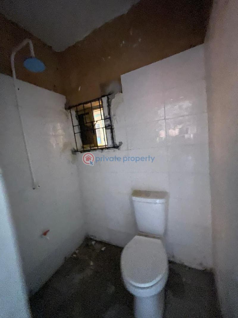 Spacious studio apartment - 3 1 bedroom Self Contain For Rent Bajulaiye Shomolu Onipanu Shomolu Lagos - 3