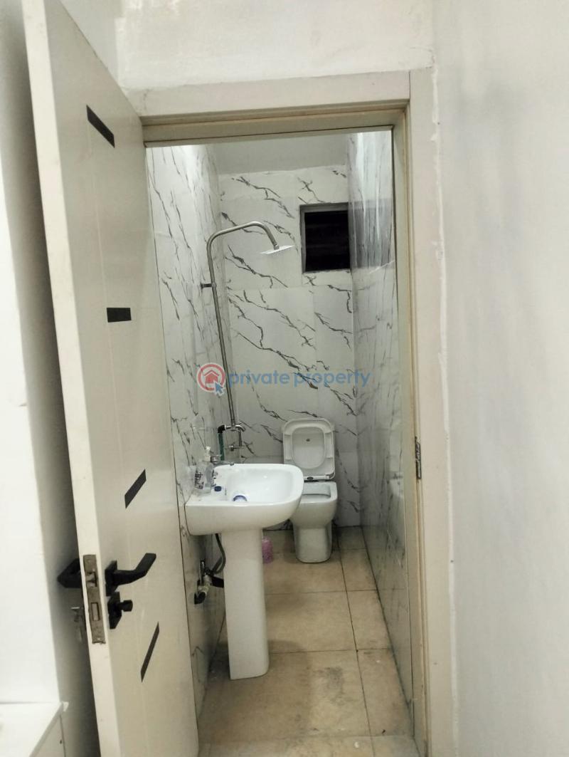 1 bedroom Studio Apartment For Rent Royal Pine Estate, Orchid Road Lekki, Lagos, Nigeria. Gate 3 Lafiaji Lekki Lagos - 5