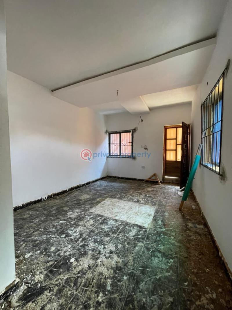 Spacious studio apartment - 2 1 bedroom Self Contain For Rent Bajulaiye Shomolu Onipanu Shomolu Lagos - 2