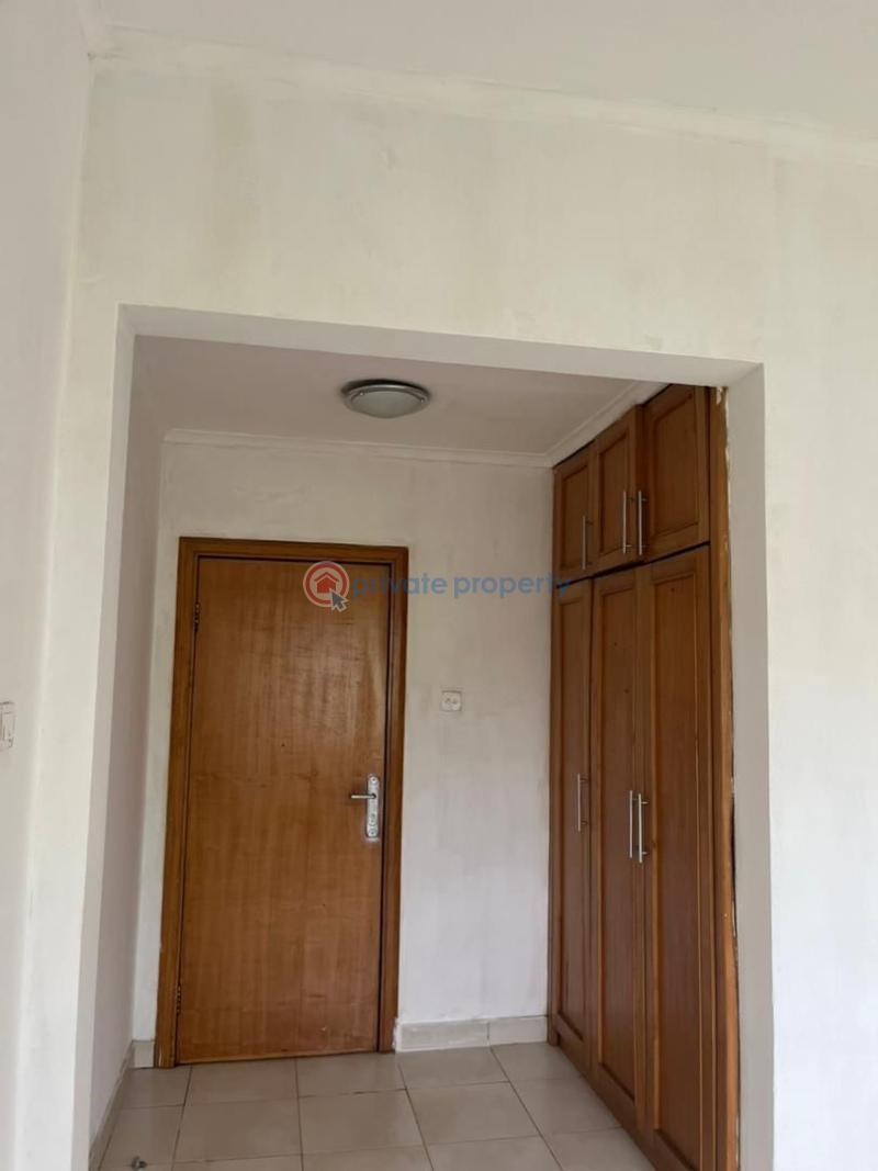 Spacious studio apartment upstairs with open kitchen plan - 3 1 bedroom Shared Apartment For Rent Idado Lekki Lagos - 3