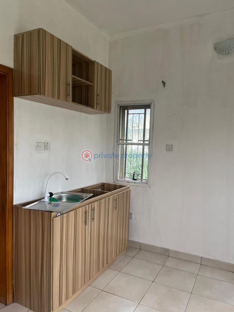 Spacious studio apartment upstairs with open kitchen plan - 4 1 bedroom Shared Apartment For Rent Idado Lekki Lagos - 4