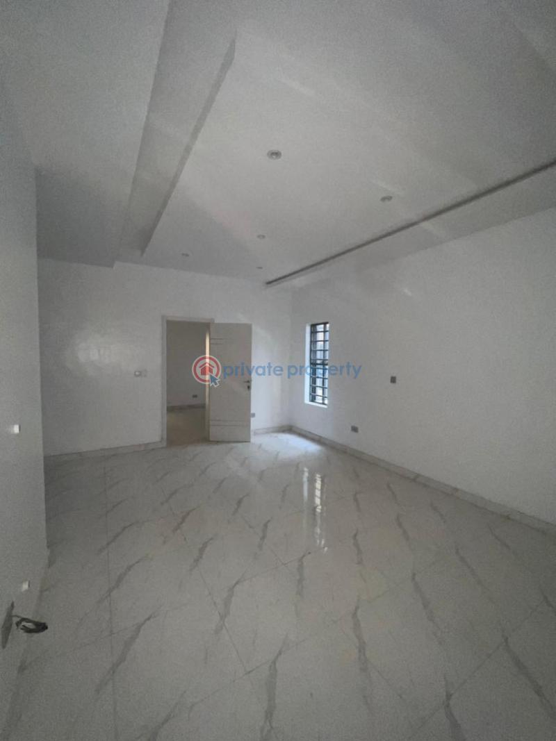 For rent 1 bedroom Shared Apartment Salem Orji Murray Street Lekki