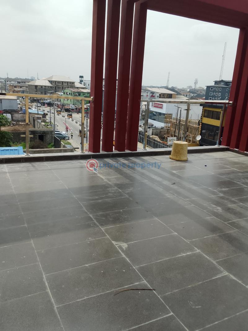 2 bedroom Block Of Flats For Rent Chemist Akoka Yaba Lagos - 1