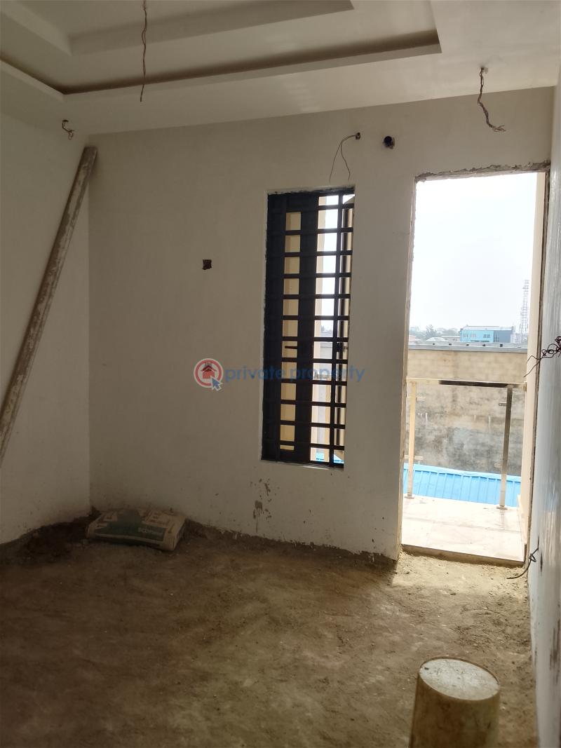 2 bedroom Block Of Flats For Rent Chemist Akoka Yaba Lagos - 10