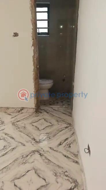 2 bedroom Block Of Flats For Rent Alagomeji Yaba Lagos - 2
