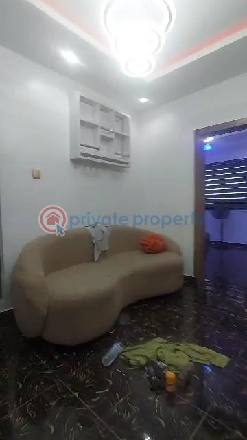 Spacious upstairs miniflat - 2 1 bedroom Mini Flat For Rent Off Market Street, Shomolu Onipanu Shomolu Lagos - 2