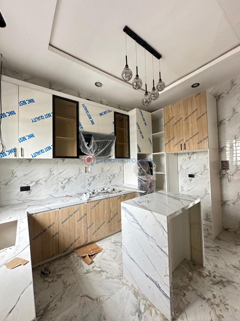 Spacious well-built  4 bedroom terrace duplex - 2 4 bedroom Terraced Duplex For Sale Idado Lekki Lagos - 2