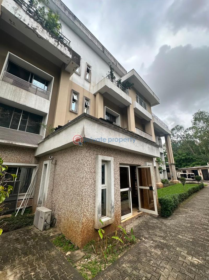 3 bedroom Shared Apartment For Rent Ikoyi Lagos - 0