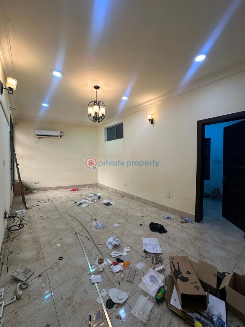 3 bedroom Shared Apartment For Rent Oniru Victoria Island Lagos - 4