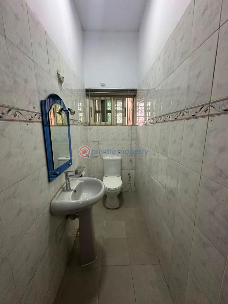 3 bedroom Block Of Flats For Rent Ikoyi Lagos - 11