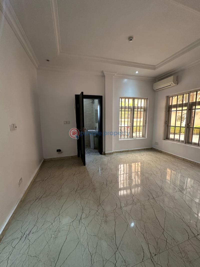 3 bedroom Shared Apartment For Rent Parkview Estate Ikoyi Lagos - 1