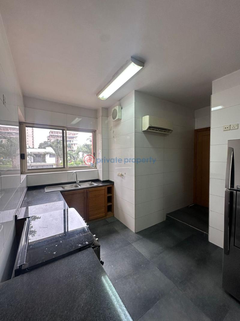 Spacious, well maintained 4 bedroom apartment with tennis court - 2 4 bedroom Shared Apartment For Rent Ikoyi Lagos - 2