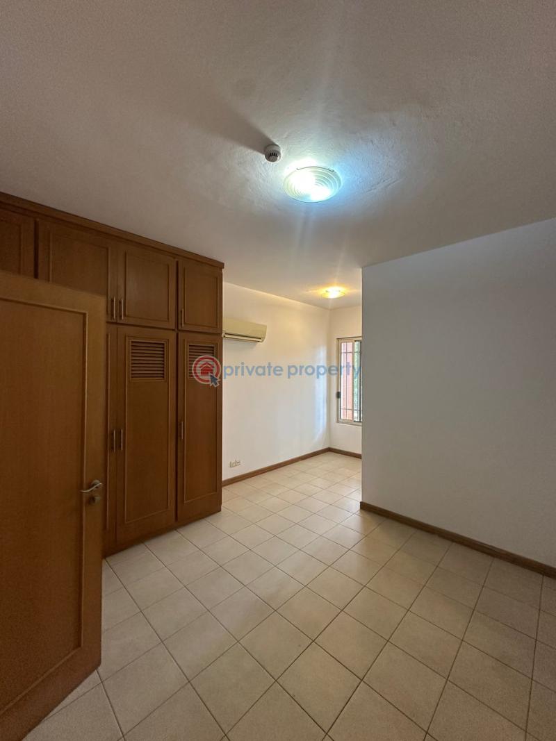 Spacious, well maintained 4 bedroom apartment with tennis court - 12 4 bedroom Shared Apartment For Rent Ikoyi Lagos - 12
