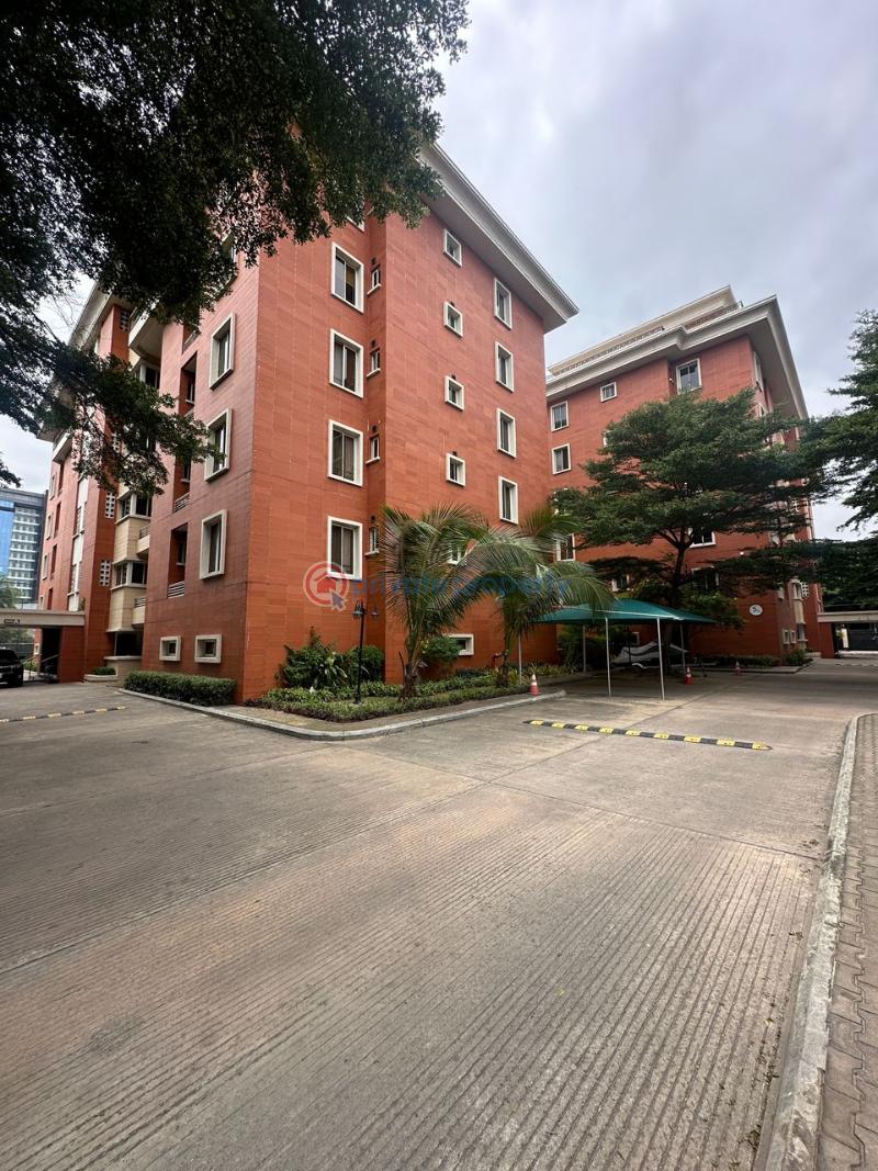 Spacious, well maintained 4 bedroom apartment with tennis court - 1 4 bedroom Shared Apartment For Rent Ikoyi Lagos - 1