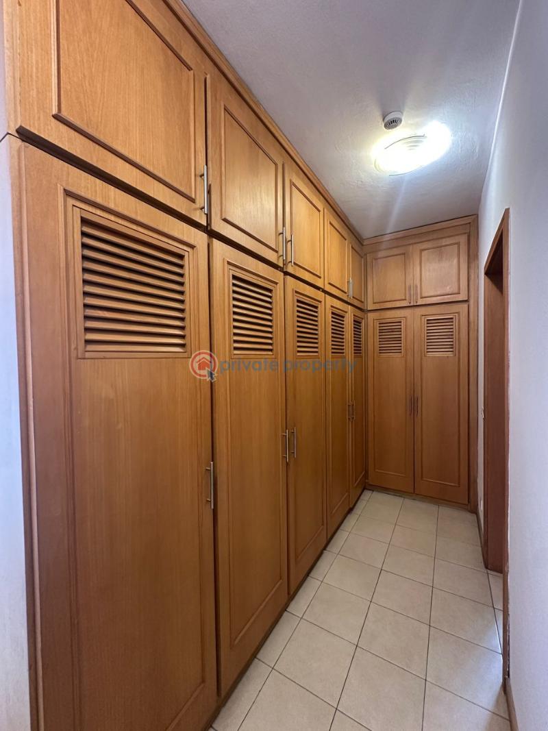 Spacious, well maintained 4 bedroom apartment with tennis court - 13 4 bedroom Shared Apartment For Rent Ikoyi Lagos - 13