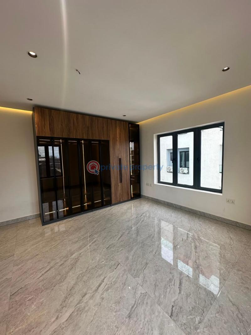 4 bedroom Shared Apartment For Rent Banana Island Road Ikoyi Lagos - 13