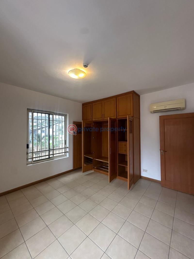 Spacious, well maintained 4 bedroom apartment with tennis court - 17 4 bedroom Shared Apartment For Rent Ikoyi Lagos - 17