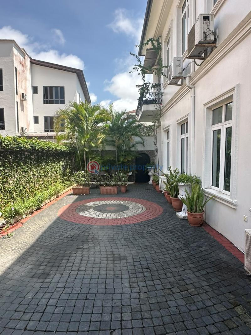 5 bedroom Semi detached Duplex For Rent Banana Island Ikoyi Lagos - 0