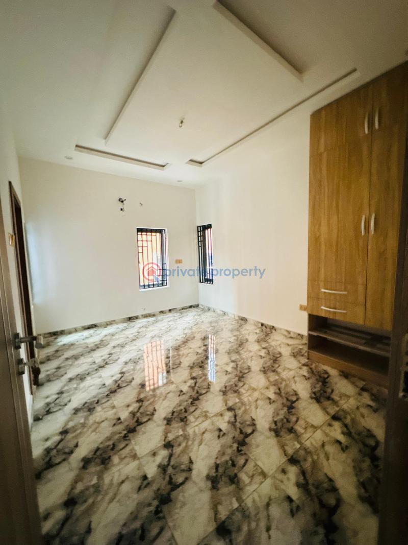 2 bedroom Block Of Flats For Sale Surulere Lagos - 4
