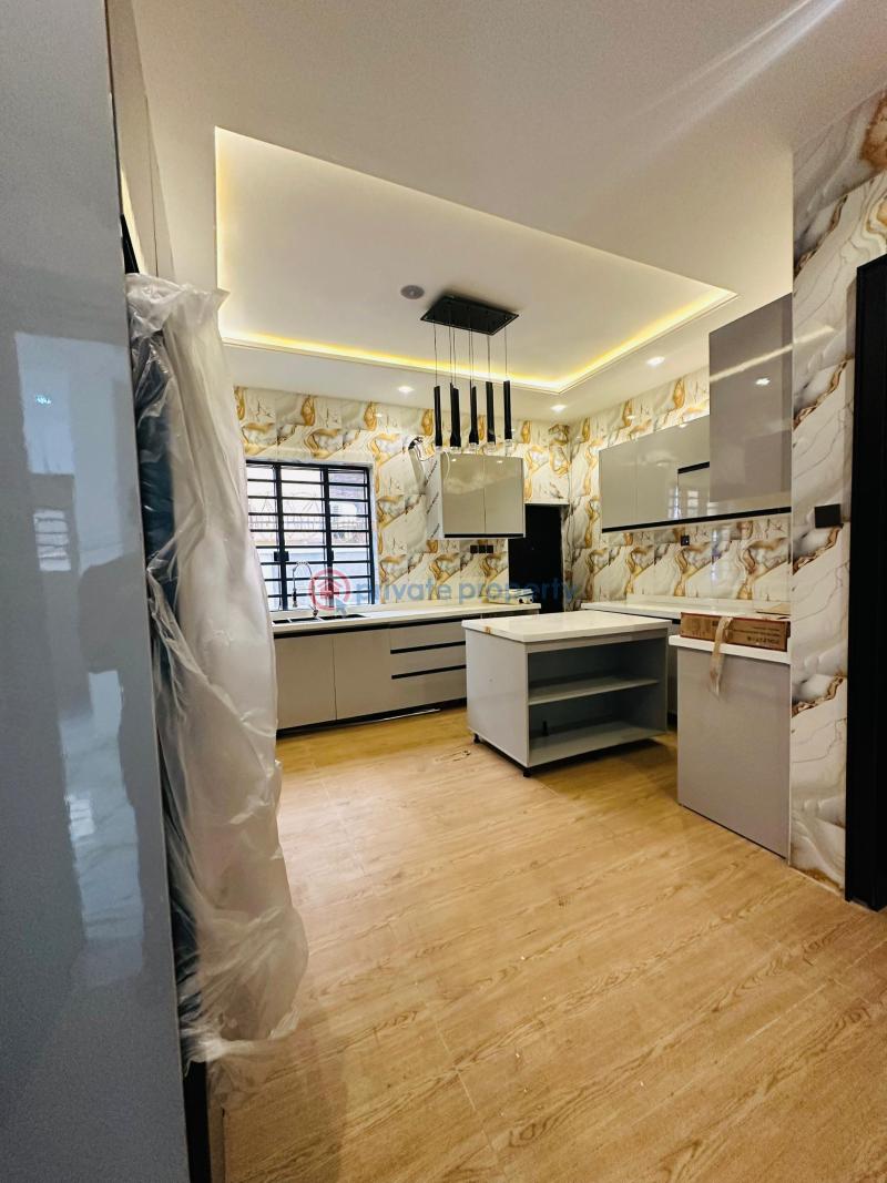 Spaciously 5 bedroom fully detached duplex with bq with swimming pool - 10 5 bedroom Detached Duplex For Sale Gbagada Lagos - 10