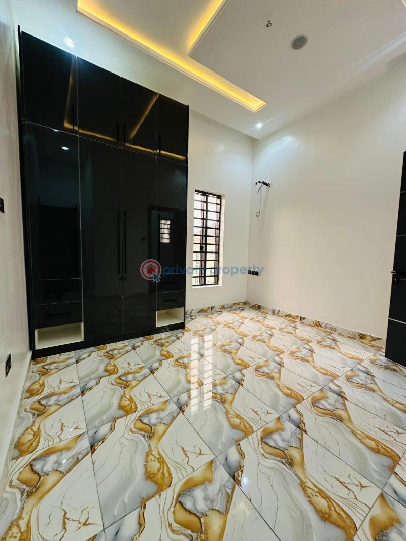 Spaciously 5 bedroom fully detached duplex with bq with swimming pool - 4 5 bedroom Detached Duplex For Sale Gbagada Lagos - 4
