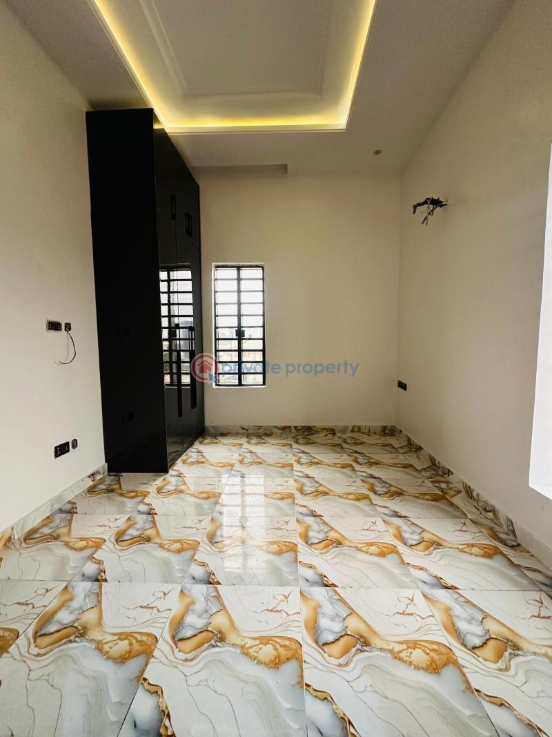 Spaciously 5 bedroom fully detached duplex with bq with swimming pool - 2 5 bedroom Detached Duplex For Sale Gbagada Lagos - 2