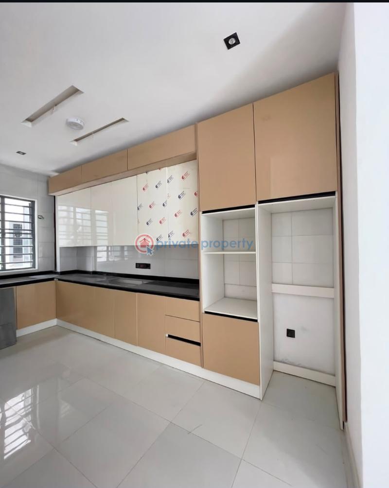 2 bedroom Block Of Flats For Sale Victoria Garden City Lekki Lagos - 4
