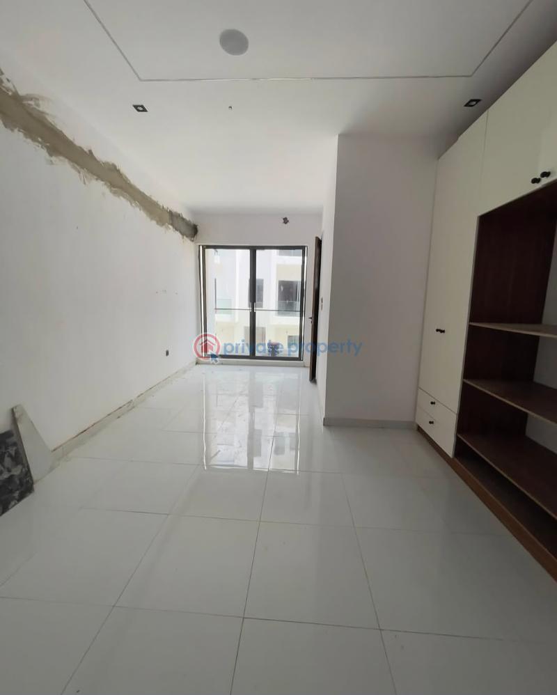 2 bedroom Block Of Flats For Sale Victoria Garden City Lekki Lagos - 5