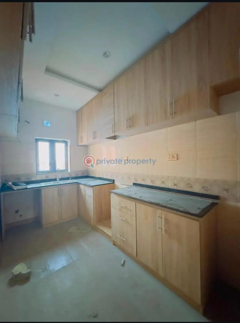 2 bedroom Block Of Flats For Sale Surulere Lagos - 6