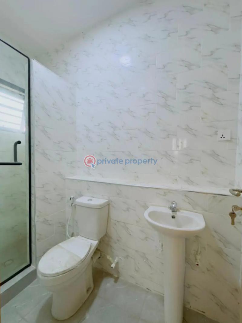 2 bedroom Block Of Flats For Sale Yaba Lagos - 11