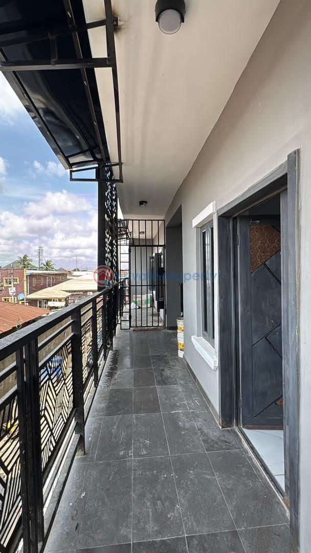 3 bedroom Flat & Apartment For Sale Yaba Lagos - 3