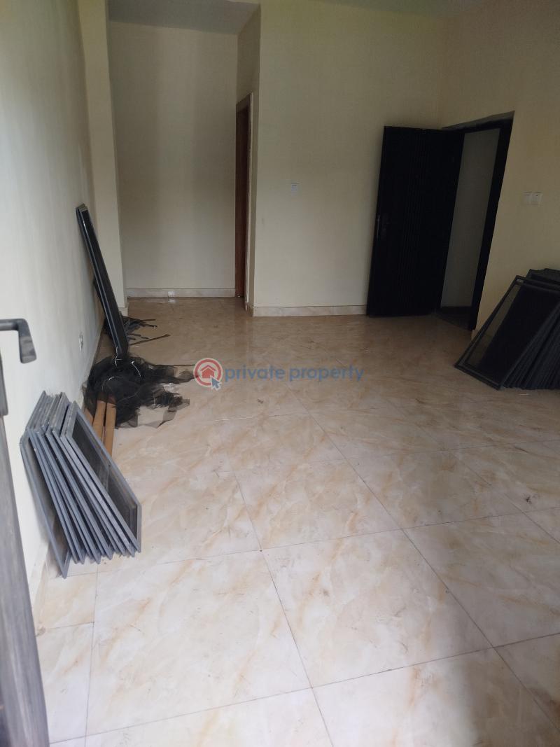 3 bedroom Block Of Flats For Sale Alagomeji Yaba Lagos - 4