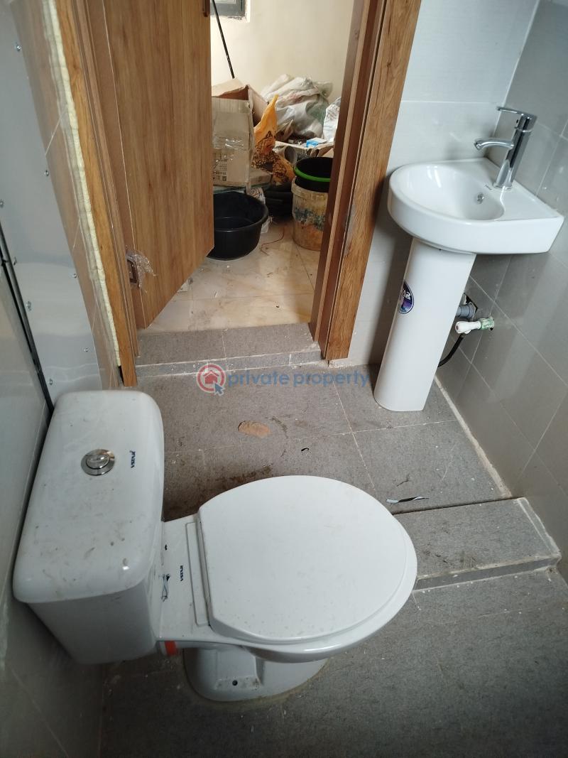 3 bedroom Block Of Flats For Sale Alagomeji Yaba Lagos - 6