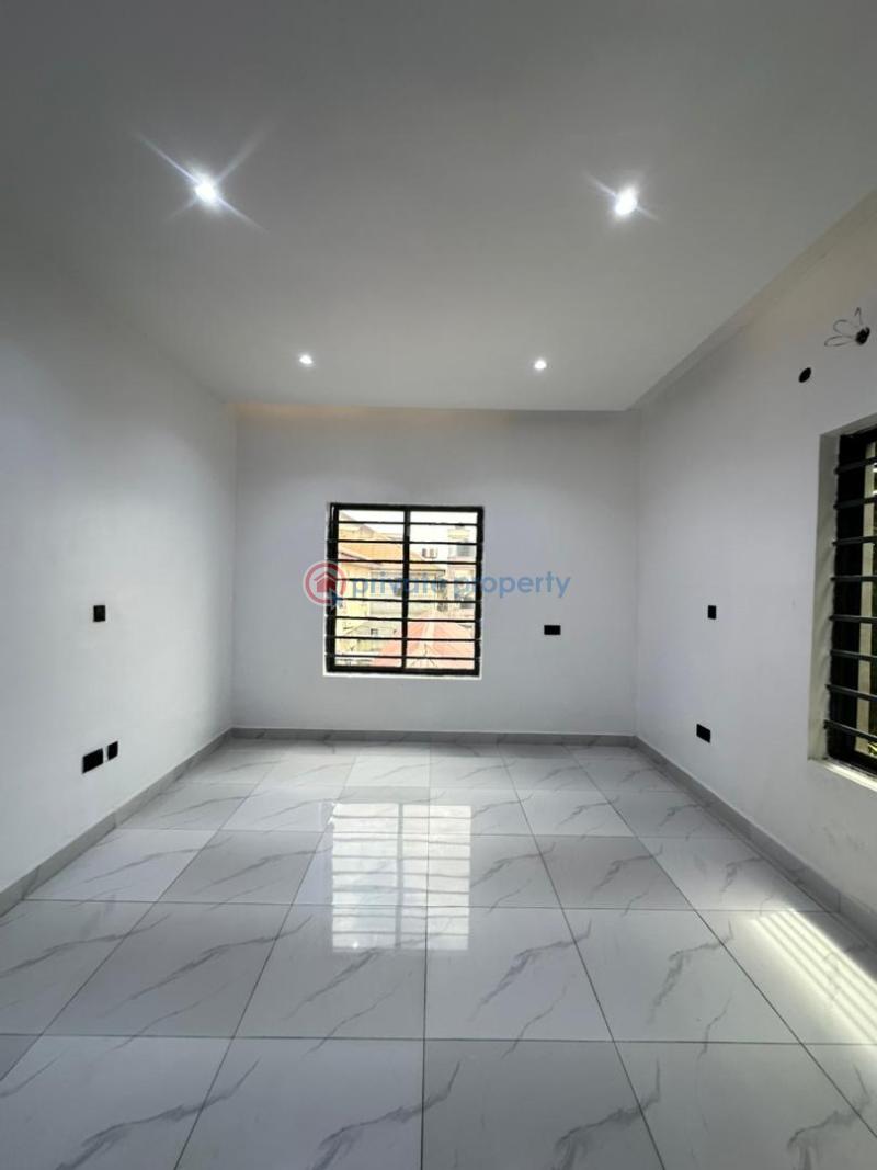 Spaciously built 3bedroom apartment with bq and elevator - 5 3 bedroom Block Of Flats For Sale Lekki Phase 1 Lagos - 5