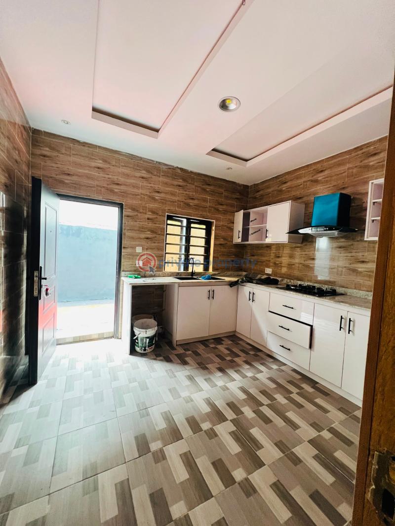 4 bedroom Detached Duplex For Sale Spaciously Built 4 Bedroom Detached Duplex With Bq, Ojodu Berger Berger Ojodu Lagos - 4