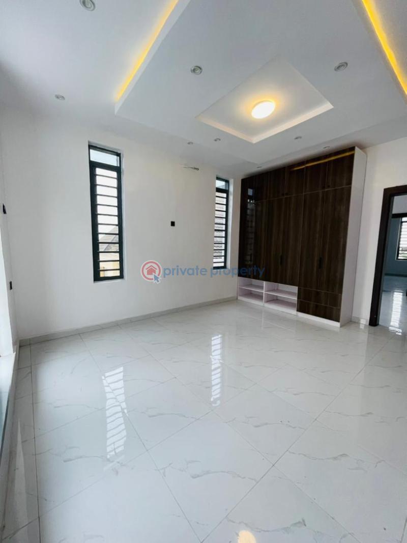 4 bedroom Detached Duplex For Sale Spaciously Built 4 Bedroom Fully Detached Duplex Plus Bq In An Estate, Ikeja Gra Ikeja GRA Lagos - 13
