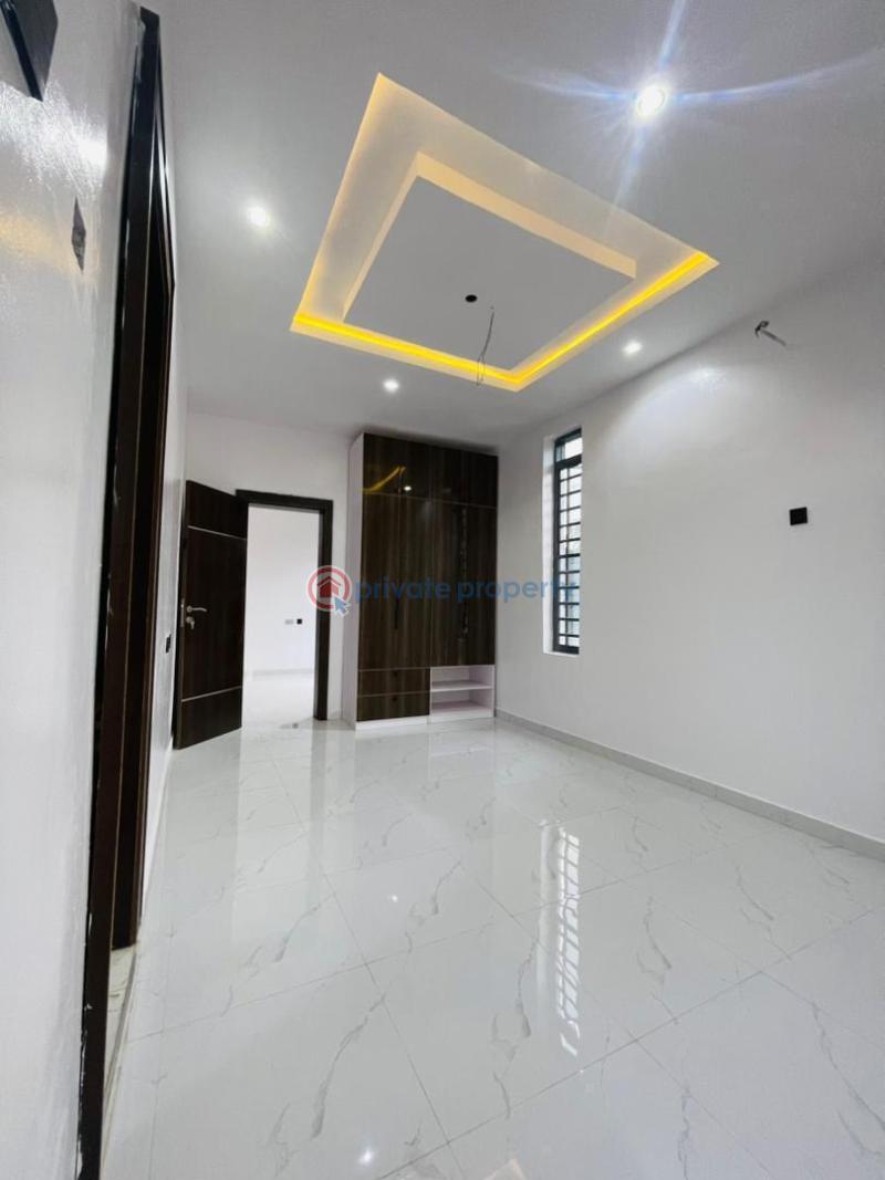 4 bedroom Detached Duplex For Sale Spaciously Built 4 Bedroom Fully Detached Duplex Plus Bq In An Estate, Ikeja Gra Ikeja GRA Lagos - 7