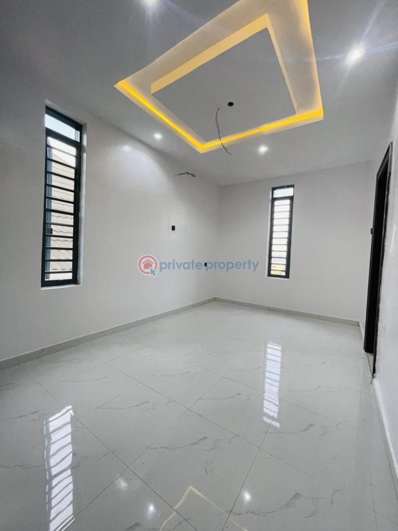 4 bedroom Detached Duplex For Sale Spaciously Built 4 Bedroom Fully Detached Duplex Plus Bq In An Estate, Ikeja Gra Ikeja GRA Lagos - 11