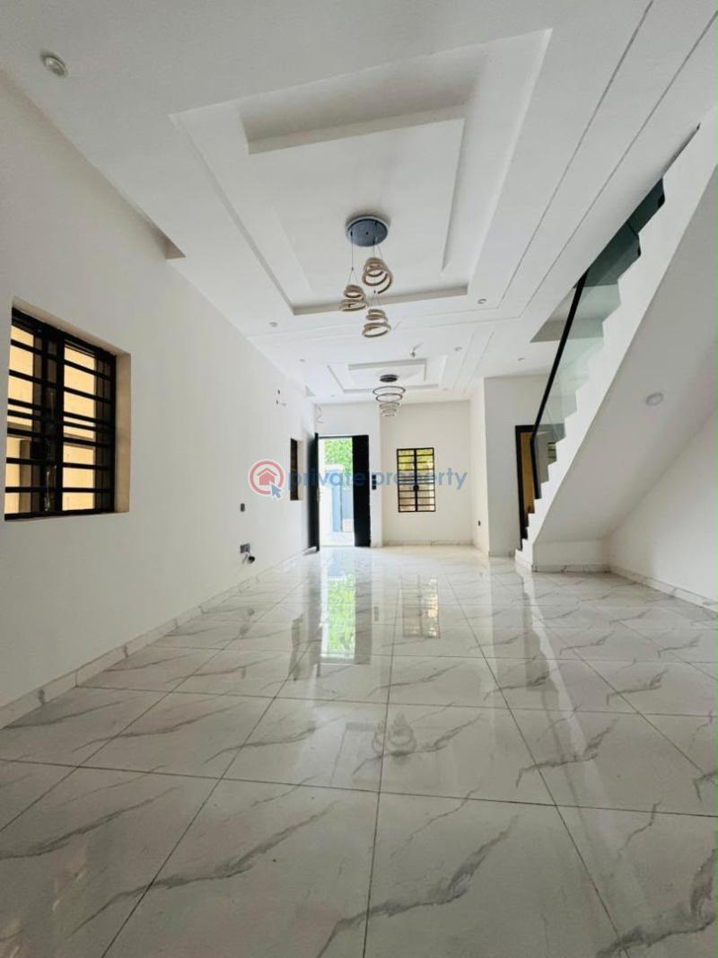 4 bedroom Semi detached Duplex For Sale Spaciously Built 4 Bedroom Semi Detached Duplex In A Very Serene Neighborhood Yaba Lagos - 3