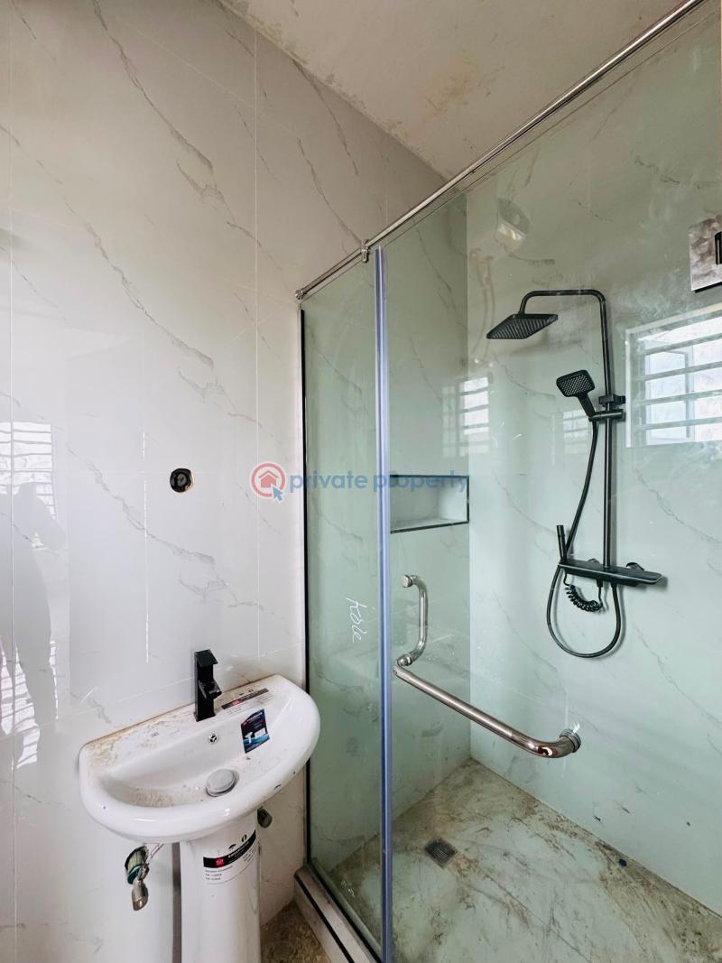 4 bedroom Semi detached Duplex For Sale Spaciously Built 4 Bedroom Semi Detached Duplex With A Room Bq, Omole Phase 1 Omole Phase 1 Ojodu Lagos - 11
