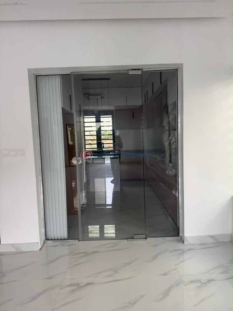 4 bedroom Semi detached Duplex For Sale Spaciously Built 4 Bedroom Semi Detached Duplex With A Room Bq, Omole Phase 1 Omole Phase 1 Ojodu Lagos - 8