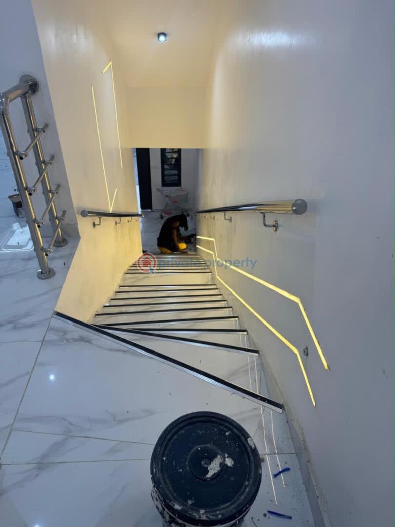 4 bedroom Semi detached Duplex For Sale Spaciously Built 4 Bedroom Semi Detached Duplex With A Room Bq, Omole Phase 1 Omole Phase 1 Ojodu Lagos - 12