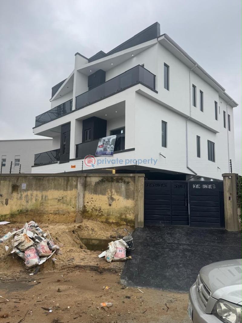 4 bedroom Semi detached Duplex For Sale Spaciously Built 4 Bedroom Semi Detached Duplex With A Room Bq, Omole Phase 1 Omole Phase 1 Ojodu Lagos - 1