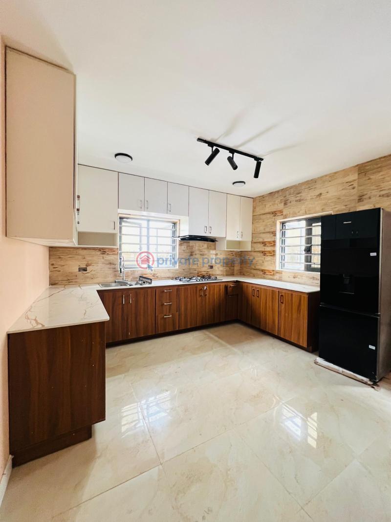 4 bedroom Semi detached Duplex For Sale Maryland Lagos - 8