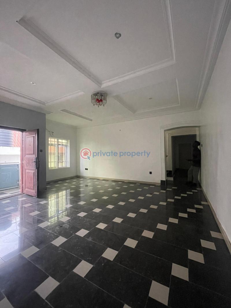 Spaciously built 4 bedroom semi detached duplex with bq - 2 4 bedroom Duplex For Sale Magodo Gra Magodo Kosofe/Ikosi Lagos - 2